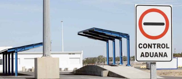Importing into Spain – entering customs control zone marked 'Control Aduana' | X.H